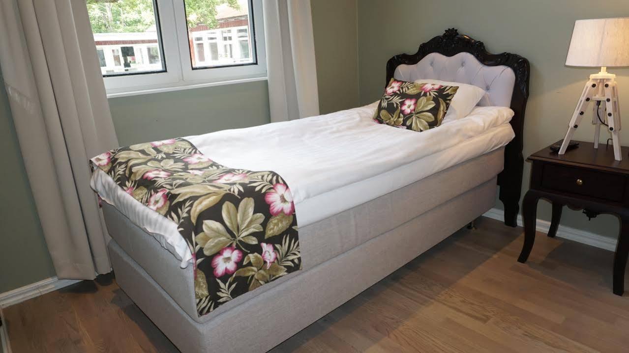 Brook Hotels Arlanda Rosersberg Dış mekan fotoğraf