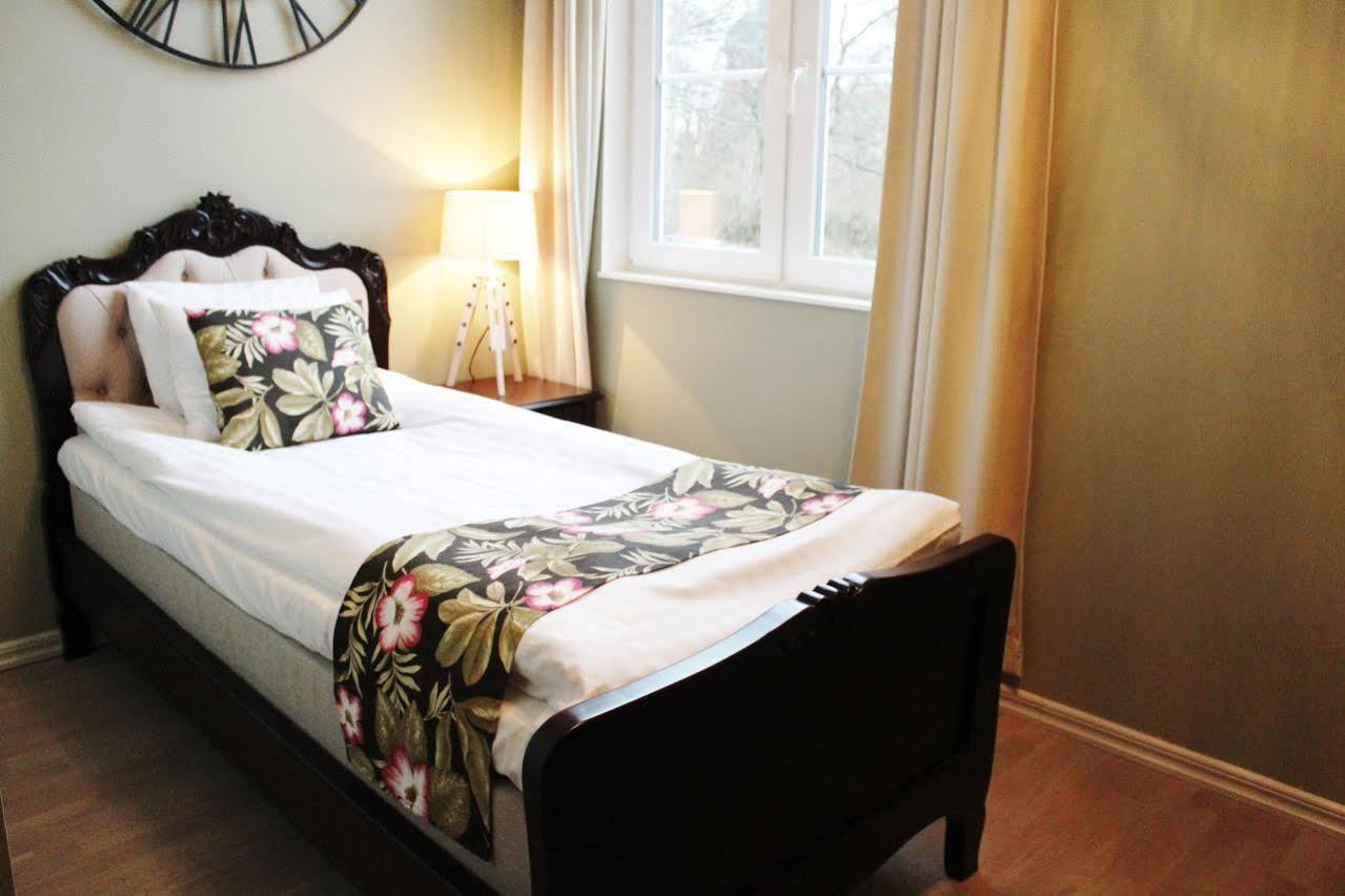 Brook Hotels Arlanda Rosersberg Dış mekan fotoğraf